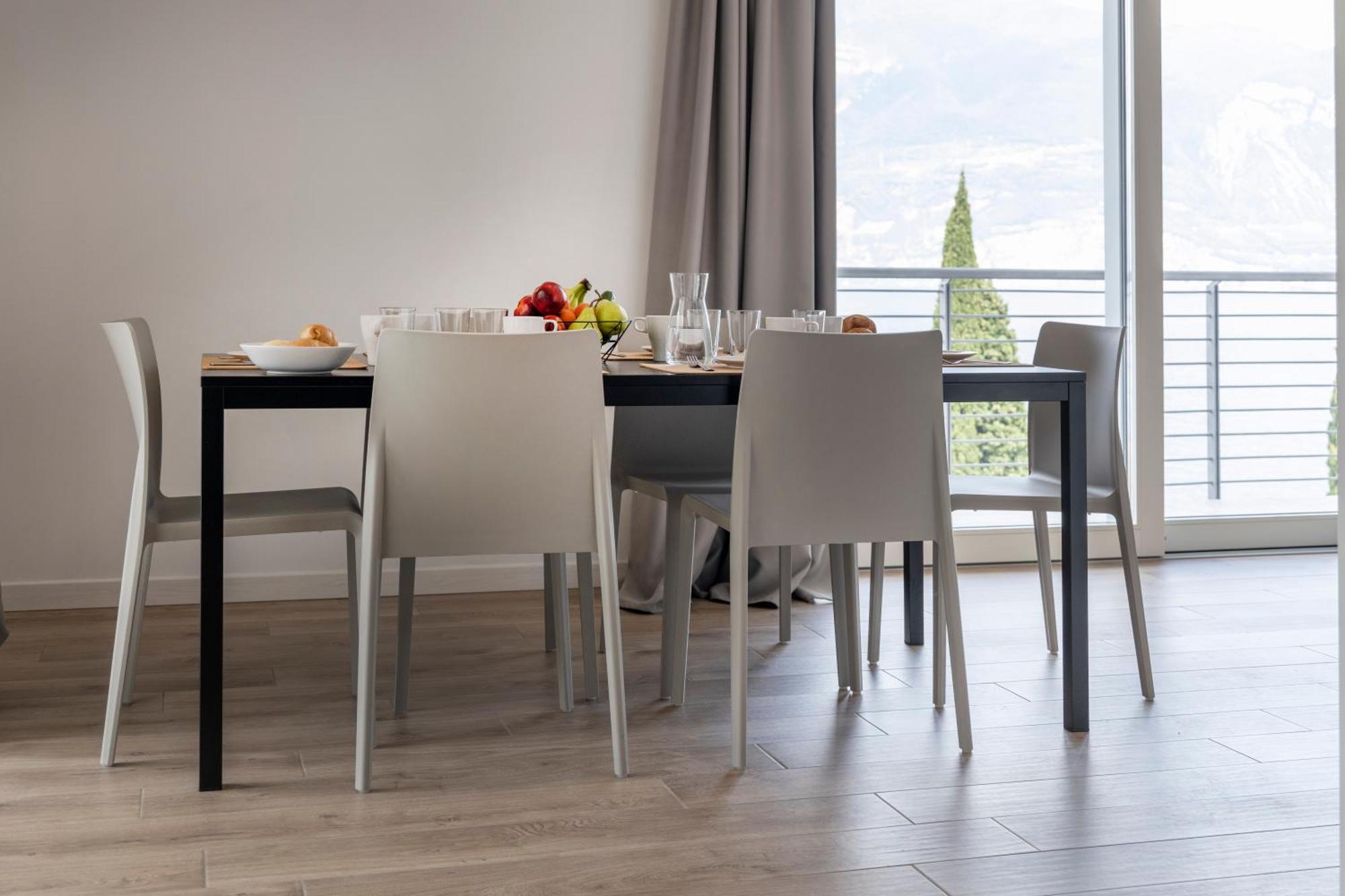 Residence Solei Classic & Plus เบรนโซเน ซูล การ์ดา ภายนอก รูปภาพ