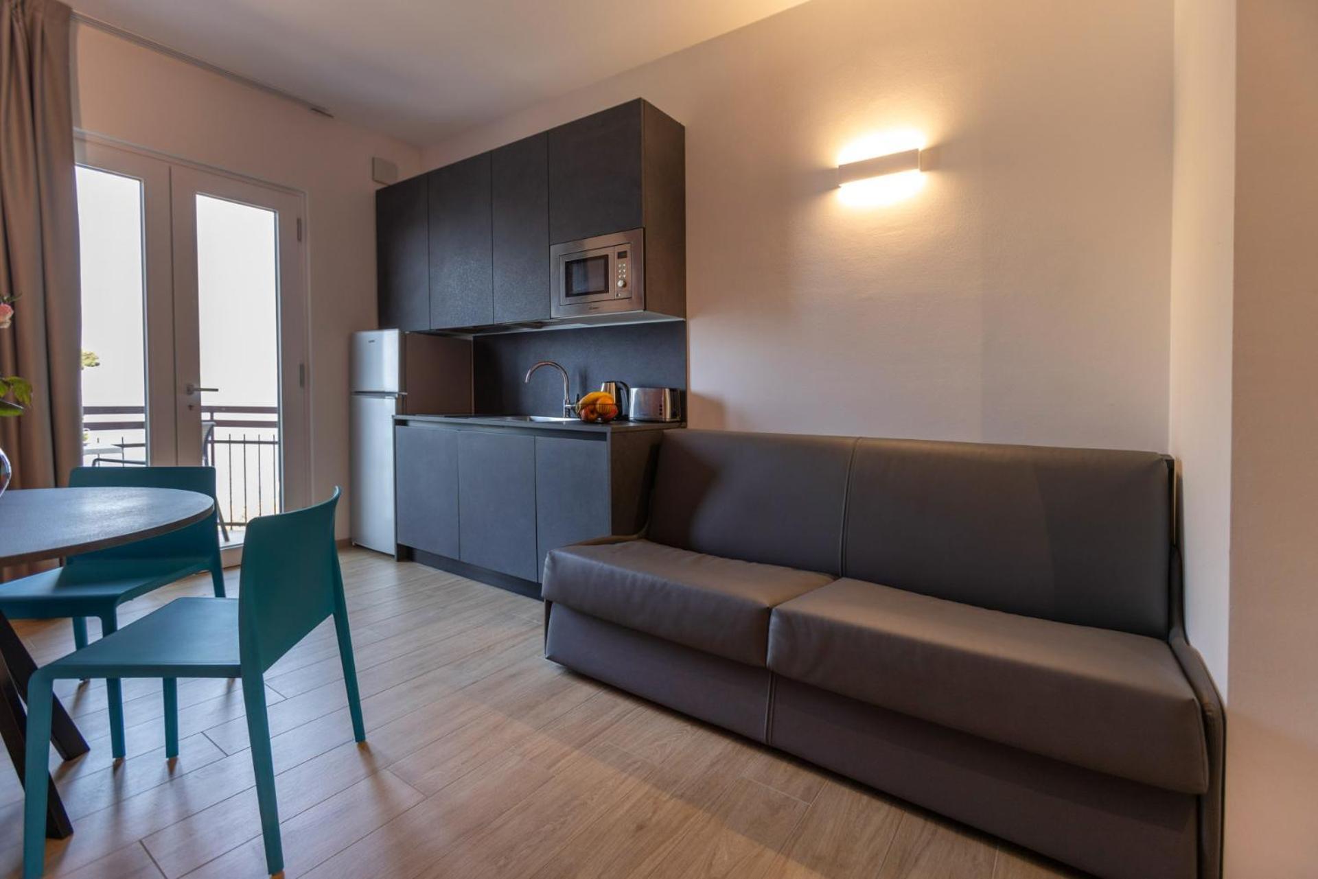Residence Solei Classic & Plus เบรนโซเน ซูล การ์ดา ภายนอก รูปภาพ